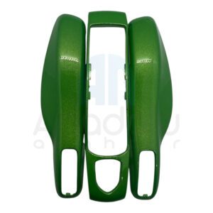 Porsche Metal Dönüşüm Kumanda Kabı Karbon Yeşil – Şıklık ve Dayanıklılığın Mükemmel Uyumu Porsche Metal Dönüşüm Kumanda Kabı Karbon Yeşil, yüksek kaliteli metal malzemeden üretilmiş ve karbon fiber dokusu ile güçlendirilmiştir. Estetik açıdan çarpıcı olan bu kabı, yüksek kaliteli boya ile işlenmiş olup, zarif yeşil tonu ile aracınıza sportif bir hava katarken, dayanıklı yapısı ile uzun ömürlü kullanım sunar. Üstün Kalite ve Karbon Fiber Estetiği Porsche Metal Dönüşüm Kumanda Kabı Karbon Yeşil, mükemmel işçilikle tasarlanmış olup, karbon fiber kaplaması ile modern bir dokunuş sağlar. Yüksek kalite boya sayesinde renk ve parlaklık uzun süre korunur. Hem şıklığı hem de dayanıklılığı bir arada sunarak, Porsche aracınıza prestijli bir görünüm katar. Sportif ve Şık Tasarım Yeşil karbon fiber detayı, aracınıza benzersiz bir estetik ve sportiflik katar. Porsche tutkunları için tasarlanmış bu kumanda kabı, yalnızca görsel olarak etkileyici olmakla kalmaz, aynı zamanda uzun süreli kullanım için de idealdir. Hem şık hem de fonksiyonel olan bu tasarım, aracınızın iç mekanını güzelleştirirken, sürüş deneyiminizi daha keyifli hale getirir. Neden Porsche Metal Dönüşüm Kumanda Kabı Karbon Yeşil? Yüksek Kalite Metal ve Karbon Fiber Yapı: Dayanıklı, hafif ve uzun ömürlü kullanım. Şık ve Sportif Tasarım: Karbon fiber dokusu ve yeşil rengiyle modern bir görünüm. Üstün Boya Kalitesi: Kalıcı renk ve parlaklık garantisi. Porsche Araçları İçin Mükemmel Uyum: Özel tasarım, mükemmel uyum sağlar. Porsche Metal Dönüşüm Kumanda Kabı Karbon Yeşil, aracınıza hem şıklık hem de sportiflik katmak isteyenler için mükemmel bir tercihtir. Karbon fiber dokusu ve yüksek kaliteli boya ile uzun süreli kullanım ve göz alıcı bir görünüm sunar.