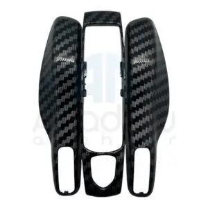 Porsche Metal Dönüşüm Kumanda Kabı Karbon Fiber – Şıklık ve Dayanıklılığın Mükemmel Birleşimi Porsche Metal Dönüşüm Kumanda Kabı Karbon Fiber, yüksek kaliteli metal malzeme ile üretilmiş olup, karbon fiber kaplamasıyla hem şıklığı hem de dayanıklılığı mükemmel bir şekilde birleştirir. Modern tasarımı ve üstün işçiliği ile Porsche aracınıza sportif bir hava katarken, zarif ve dikkat çekici bir görünüm sunar. Üstün Kalite ve Karbon Fiber Estetiği Bu kumanda kabı, yüksek kaliteli boya ile kaplanmış ve karbon fiber dokusu sayesinde hem hafif hem de son derece sağlamdır. Dayanıklı yapısı ve estetik karbon fiber tasarımı ile aracınıza hem modern hem de sportif bir dokunuş kazandırır. Porsche araçları için özel olarak tasarlanmış olan bu kumanda kabı, uzun ömürlü kullanım için idealdir. Sportif, Modern ve Lüks Porsche Metal Dönüşüm Kumanda Kabı Karbon Fiber, aracınıza sportif bir şıklık katarken, lüks bir görünüm de sunar. Karbon fiber detayları, hem dayanıklı hem de göz alıcı bir estetik sağlar. Hem şık hem de fonksiyonel olan bu kumanda kabı, Porsche severlerin beğenisini kazanacak bir üründür. Neden Porsche Metal Dönüşüm Kumanda Kabı Karbon Fiber? Yüksek Kalite Metal ve Karbon Fiber Yapı: Hafif ve dayanıklı, uzun süreli kullanım için ideal. Şık ve Sportif Tasarım: Karbon fiber dokusu ile modern ve zarif bir görünüm. Üstün Boya Kalitesi: Kalıcı renk ve dayanıklı kaplama. Porsche Araçları İçin Mükemmel Uyum: Özel tasarım, yüksek uyum sağlar. Porsche Metal Dönüşüm Kumanda Kabı Karbon Fiber, aracınıza şıklık, sportiflik ve dayanıklılık katmak isteyenler için mükemmel bir tercihtir. Modern tasarımı ve karbon fiber dokusu ile göz alıcı bir deneyim sunar.